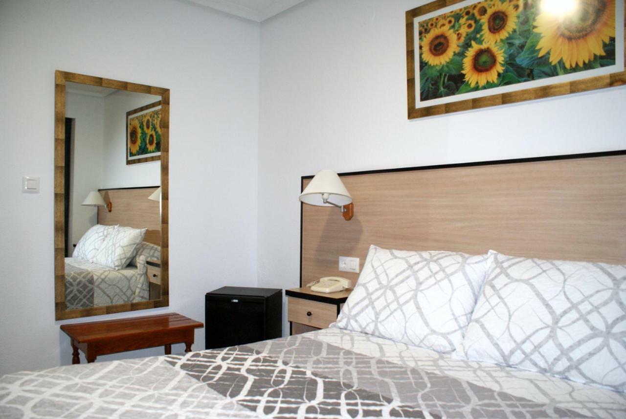 Hotel Carabela 2 Cullera Eksteriør billede